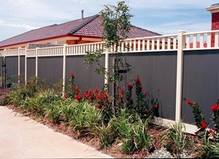 Fencing made from COLORBOND® steel